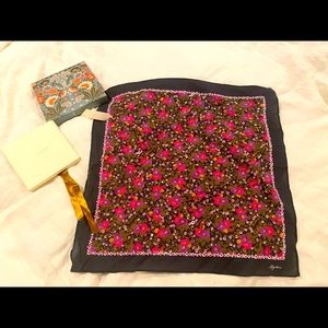 Sezane scarf - floral print